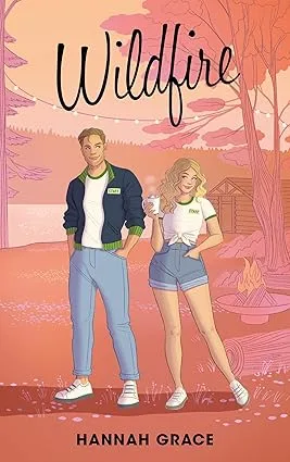 Le dernier phénomène TikTok irrésistiblement romantique de la série Maple Hills suit deux moniteurs de camp d'été qui se retrouvent après une nuit passionnée. Lors d'une soirée célébrant la conclusion de l'année scolaire, Russ Callaghan et Aurora Roberts, étudiants à Maple Hills, se rencontrent. Un jeu alcoolisé les mène vers une aventure d'une nuit. Jamais du genre à trop s'attarder (ou à attendre grand-chose d'un homme), Aurora s'éclipse avant même que Russ ait l'occasion de lui demander son nom complet.