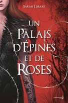 En chassant dans les bois enneigés, Feyre voulait seulement nourrir sa famille. Mais elle a commis l'irréparable en tuant un Fae, et la voici emmenée de force à Prythian, royaume des immortels. Là-bas, pourtant, sa prison est un palais magnifique et son geôlier n'a rien d'un monstre. Tamlin, un Grand Seigneur Fae, la traite comme une princesse. Et quel est ce mal qui ronge le royaume et risque de s'étendre à celui des mortels ? A l'évidence, Feyre n'est pas une simple prisonnière. Mais comment une jeune humaine d'origine aussi modeste pourrait-elle venir en aide à de si puissants seigneurs ? Sa liberté, en tout cas, semble être à ce prix.