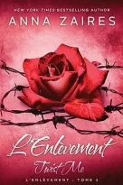 ~LE NOUVEAU BEST-SELLER AMERICAIN~ Kidnappée. Séquestrée sur une île privée. Je n’aurais jamais cru que cela puisse m’arriver. Je n’ai jamais imaginé qu’une rencontre fortuite la veille de mon dix-huitième anniversaire pourrait ainsi changer ma vie.